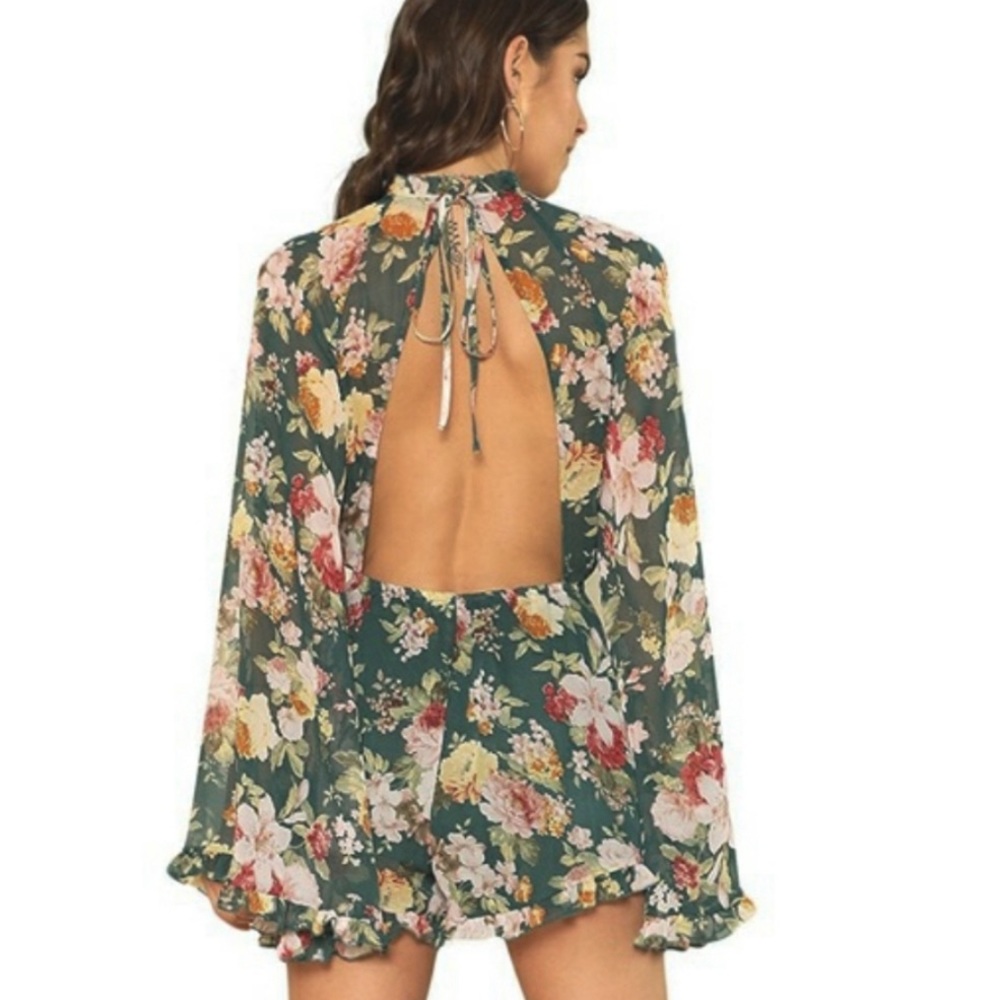 Floral Bell Sleeve Romper Size S